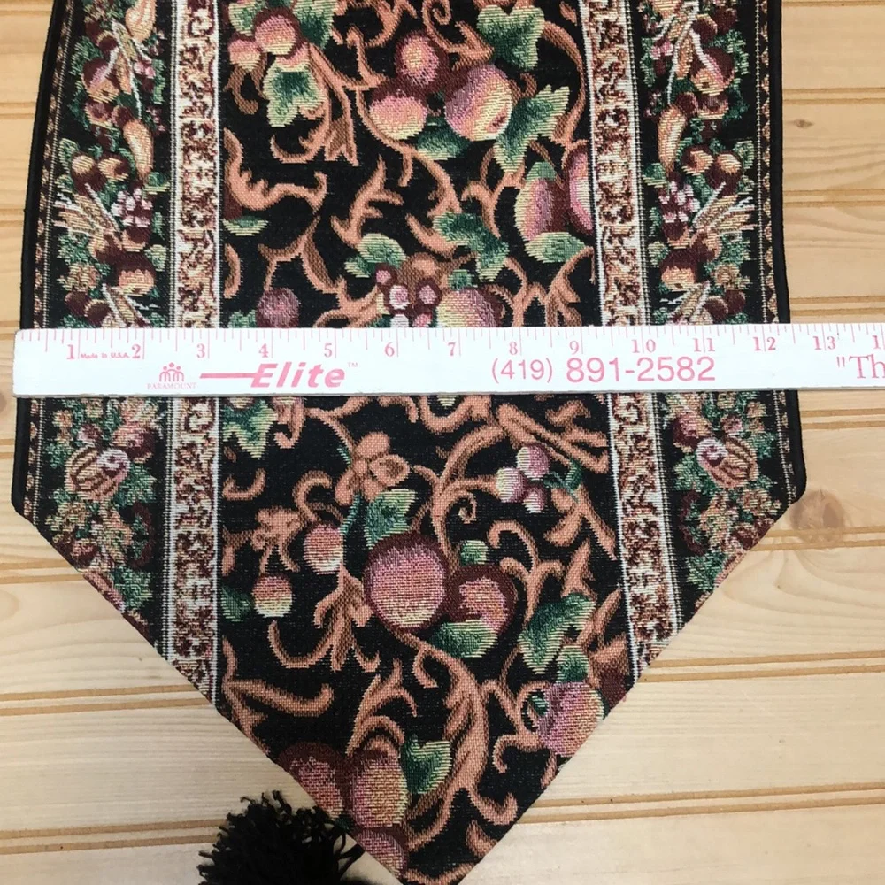 Vintage Black Grapes Fruit Scroll Tapestry Table Runner‎ With Tassels